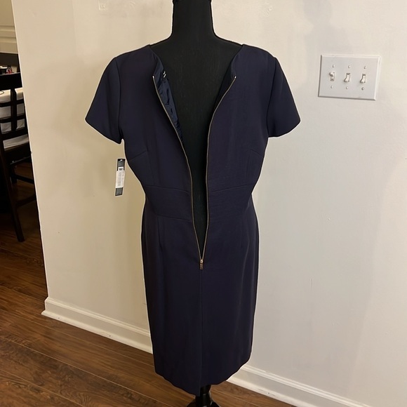NWT Tahari by Arthur S. Levine Designer Dress, Sz. 12. - Picture 5 of 11